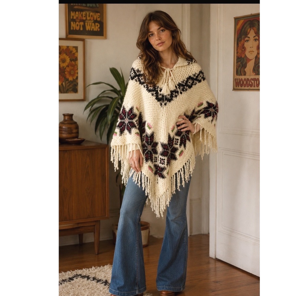 VTG 70's Poncho Cream  Collared Double Knitted Shawl Cloak Boho Festival